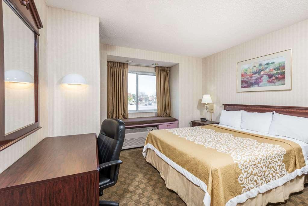 Hotel Baymont By Wyndham Boardman Habitación foto